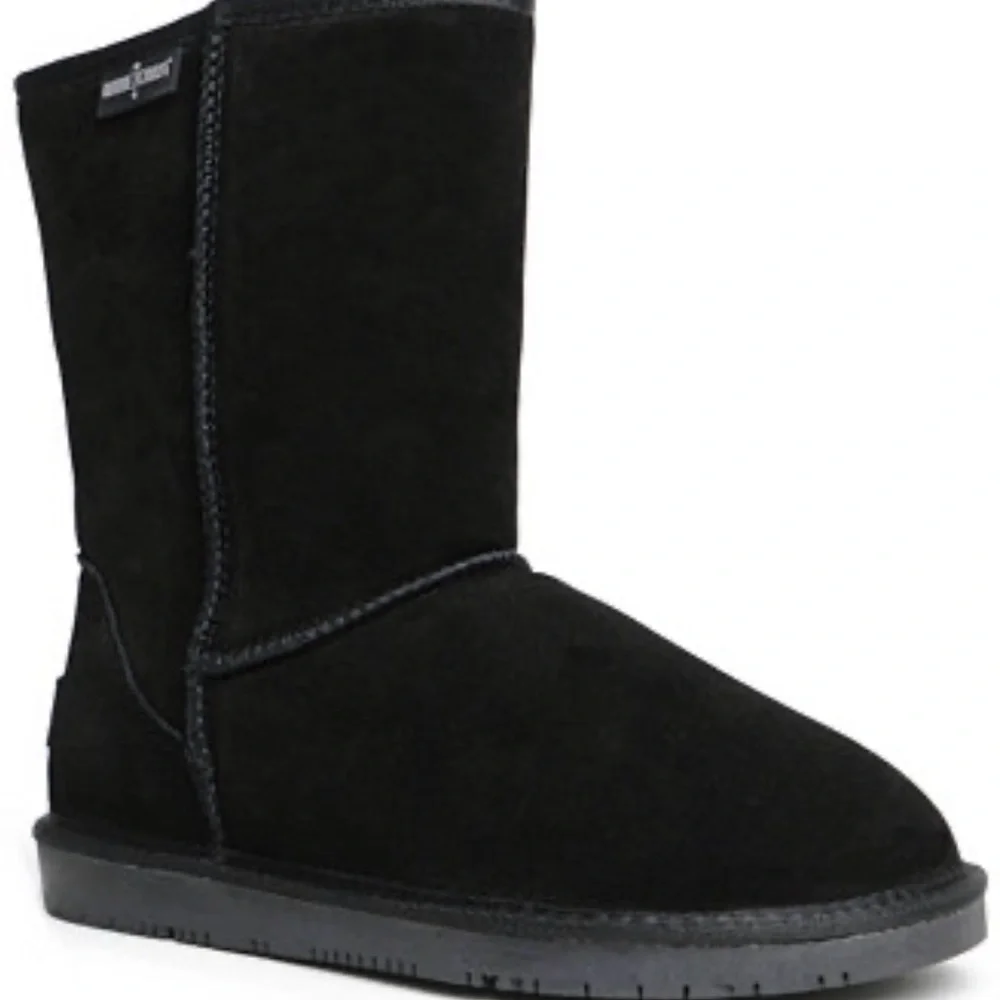 Minnetonka Black Suede Winter Boots